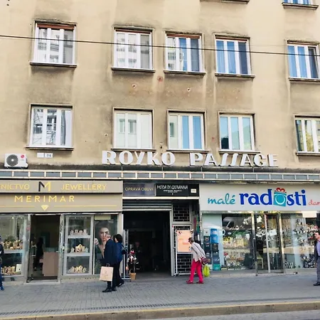 Obchodna Apartement Stare Mesto Apartmán
